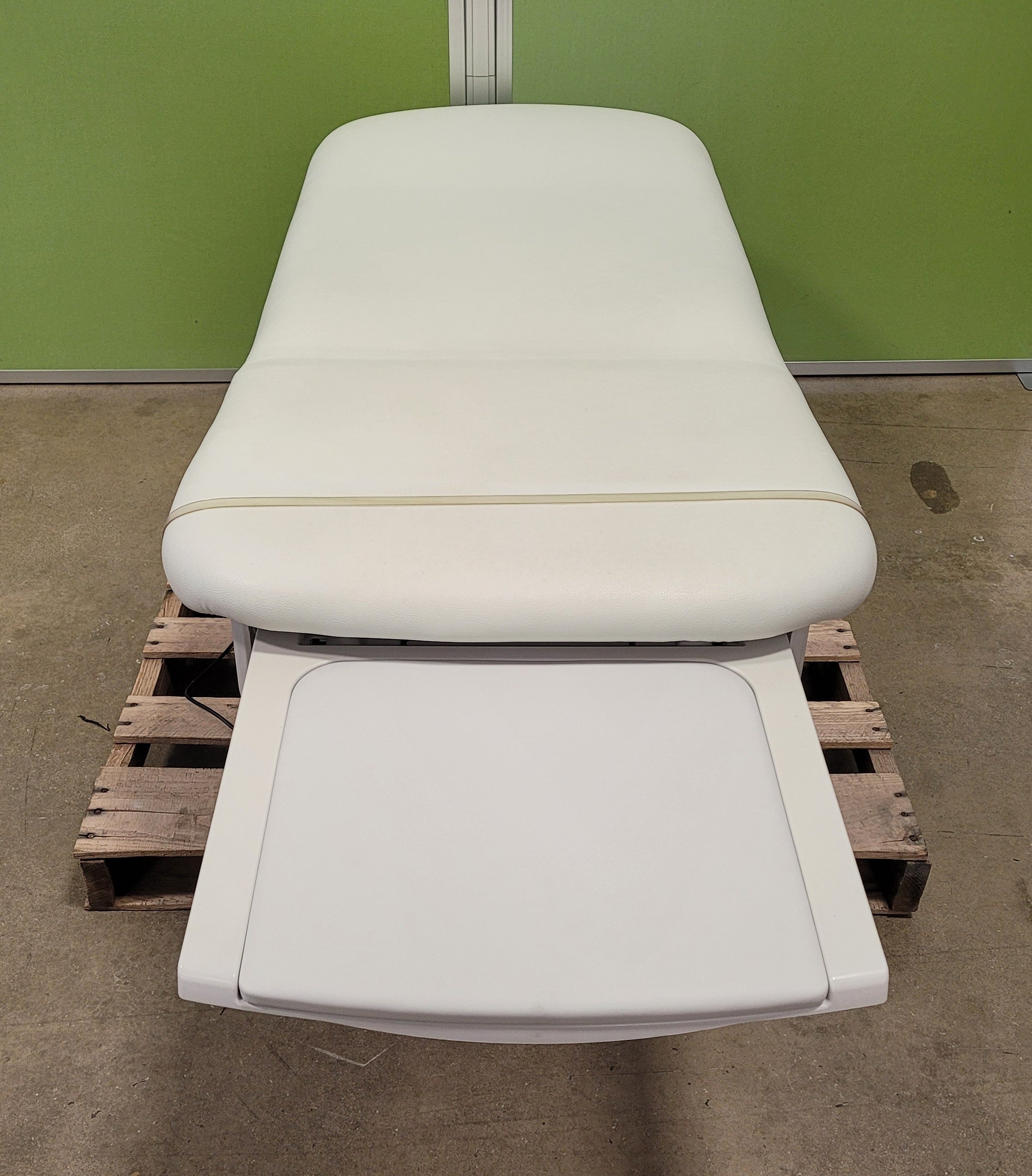 Midmark Ritter 224 Barrier-Free Examination Chair