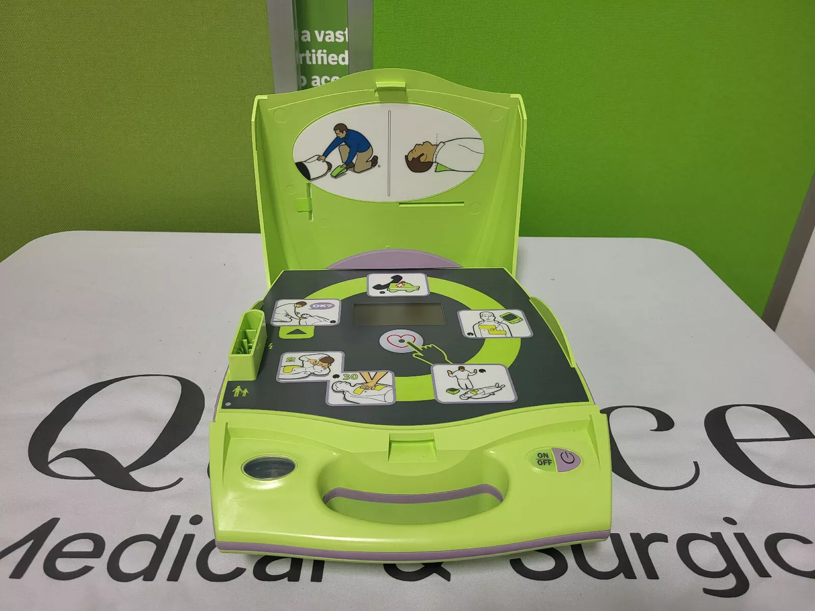 Zoll AED Plus Defibrillator