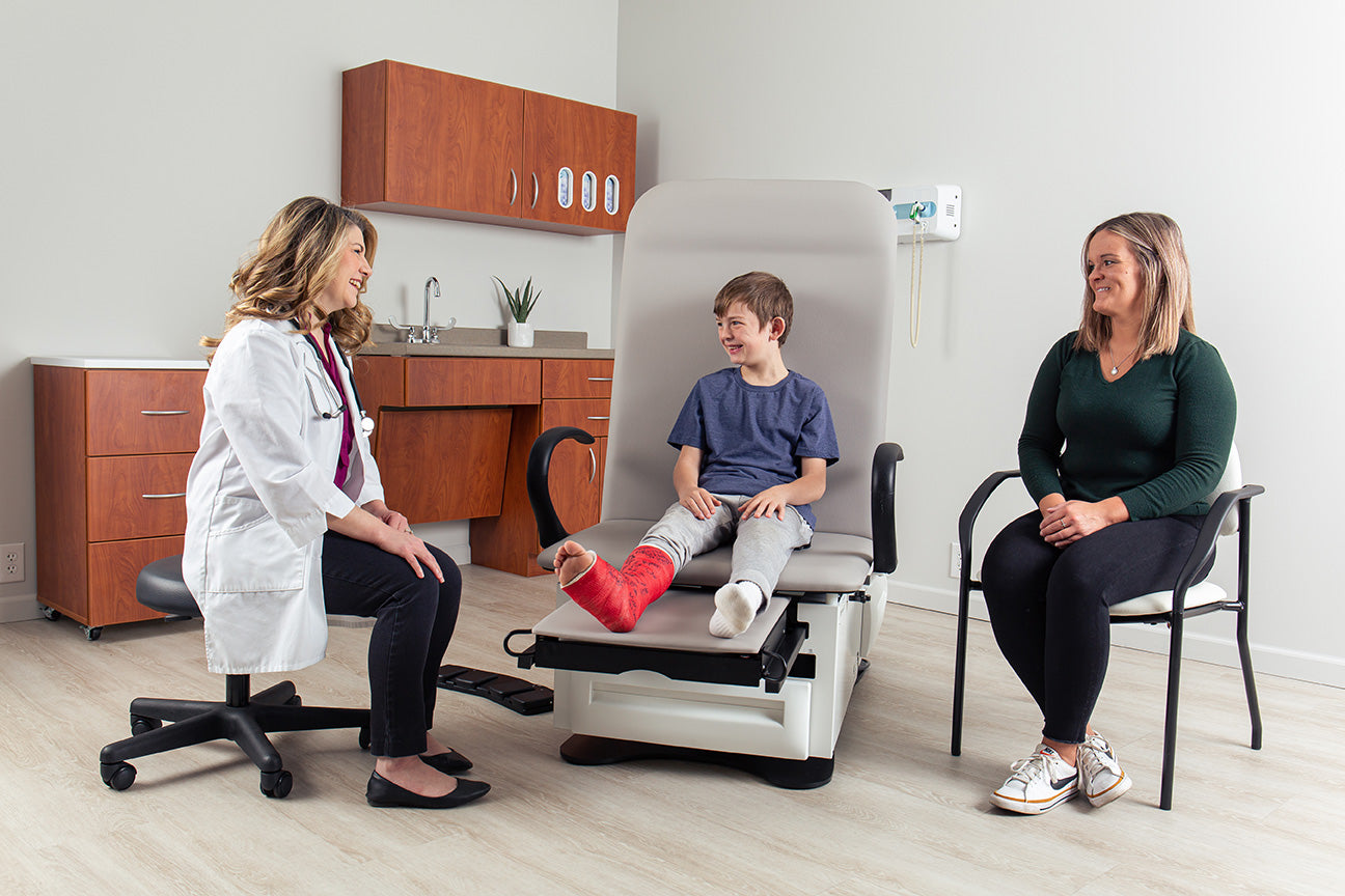 UMF Medical FusionONE+ ProGlide 3503 Power Hi-Lo Exam Table with Premium Upholstery UMF 3503-500-305SL | QuinceMedical.com