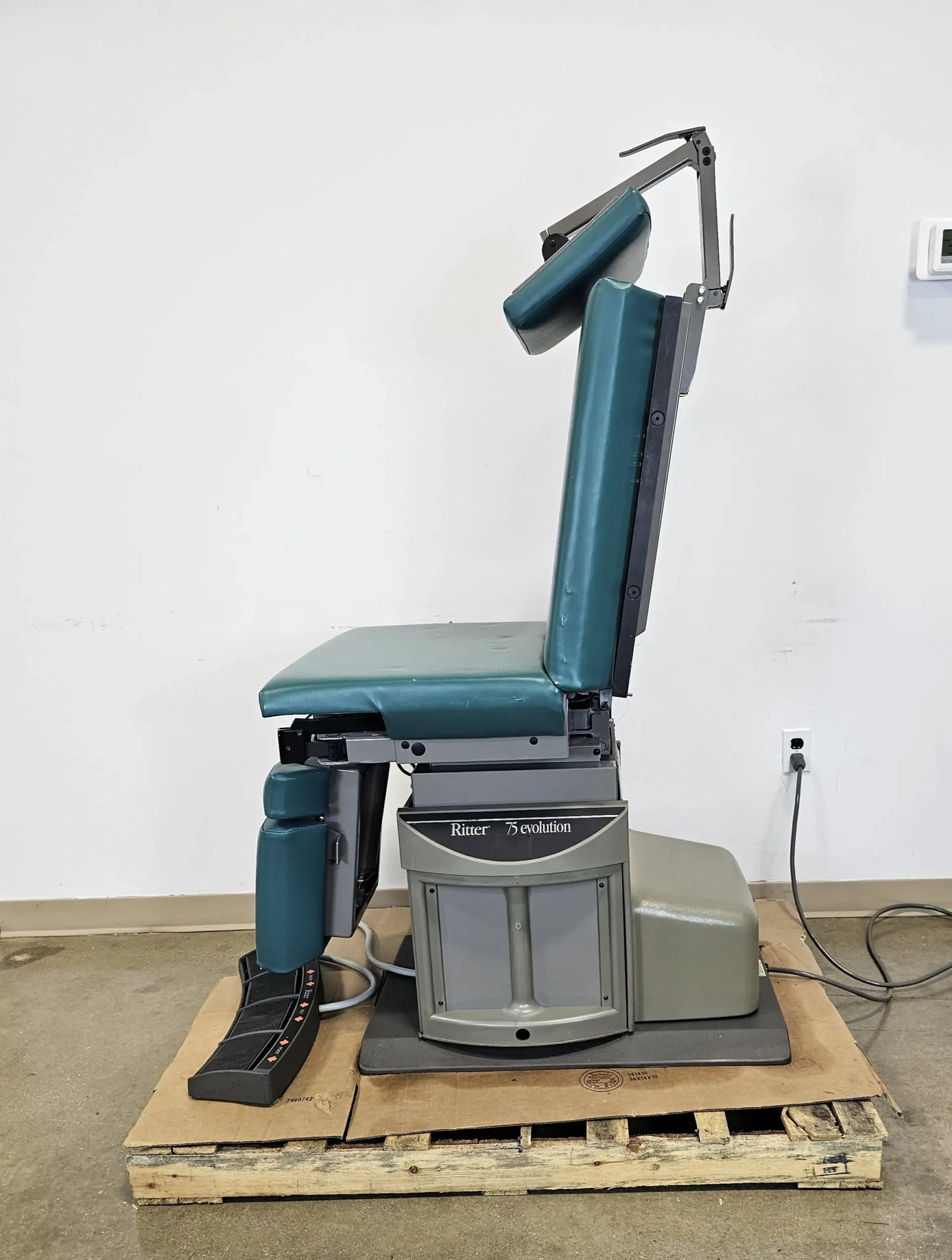 Midmark 75 Evolution Power Table QT100000423