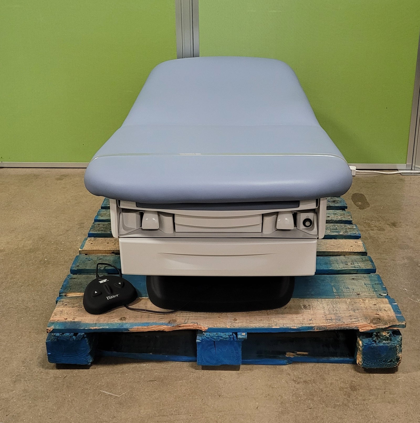 Ritter 224-002 Barrier-Free Examination Chair