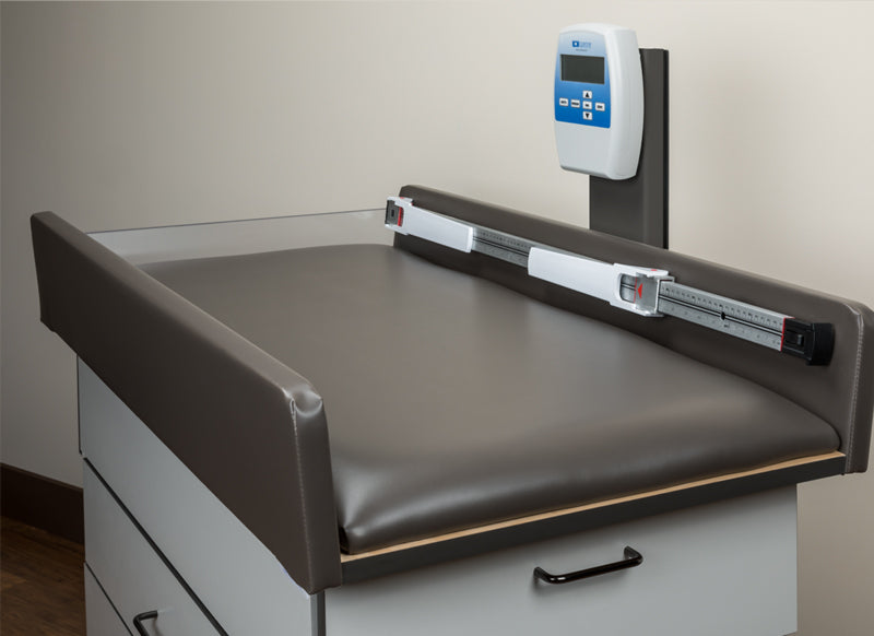 Clinton 7830 Pediatric Scale/Treatment Table | QuinceMedical.com