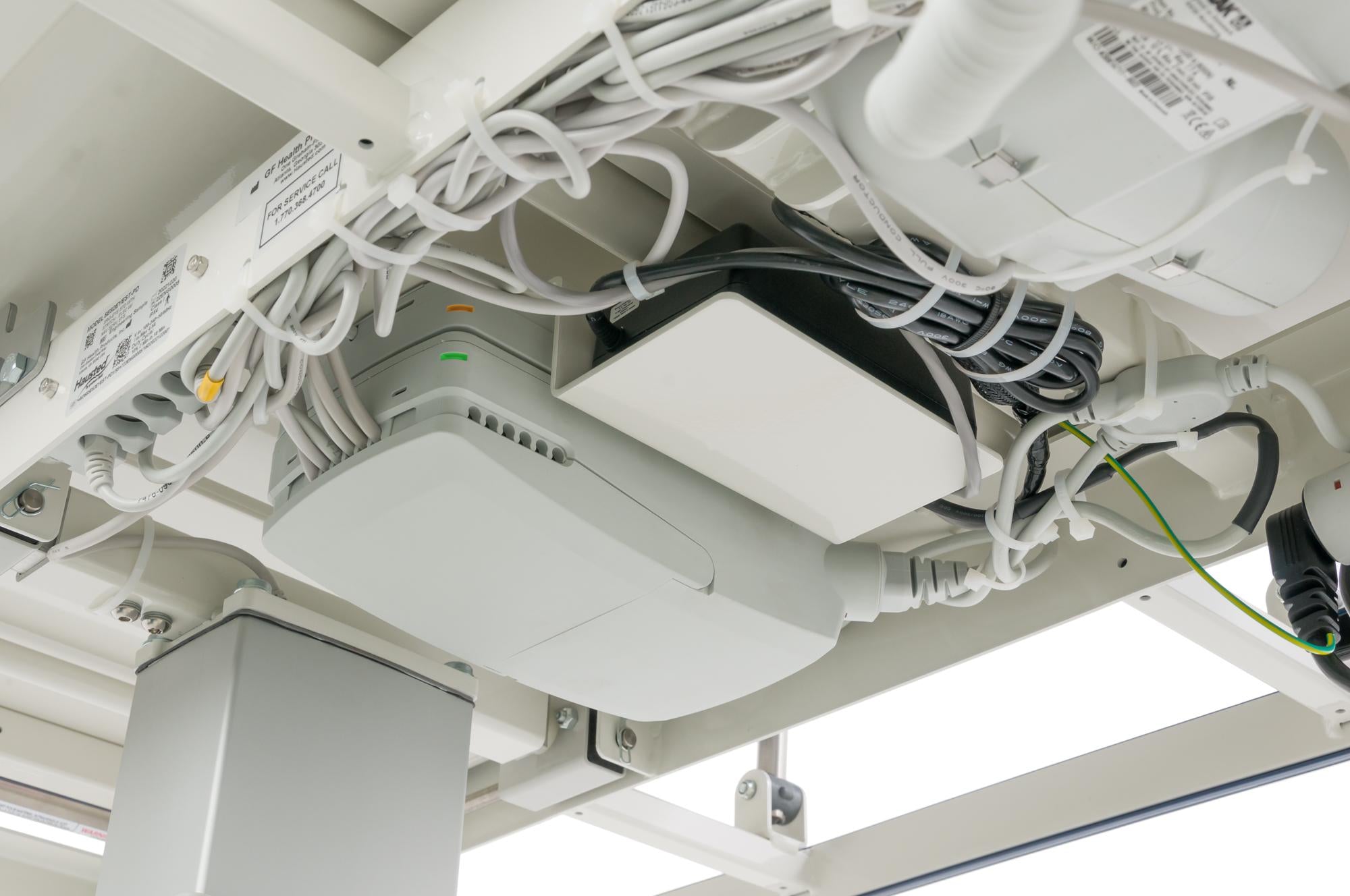 Hausted 5E82 Mobile Powered Surgi-Stretcher | QuinceMedical.com