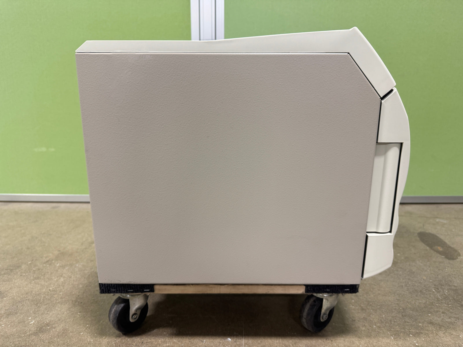 Midmark Ritter M9 Autoclave