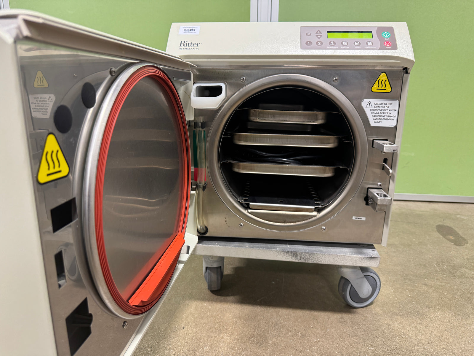 Midmark Ritter M11 Autoclave