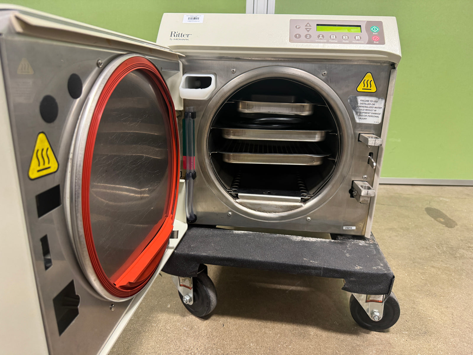 Midmark Ritter M11 Autoclave