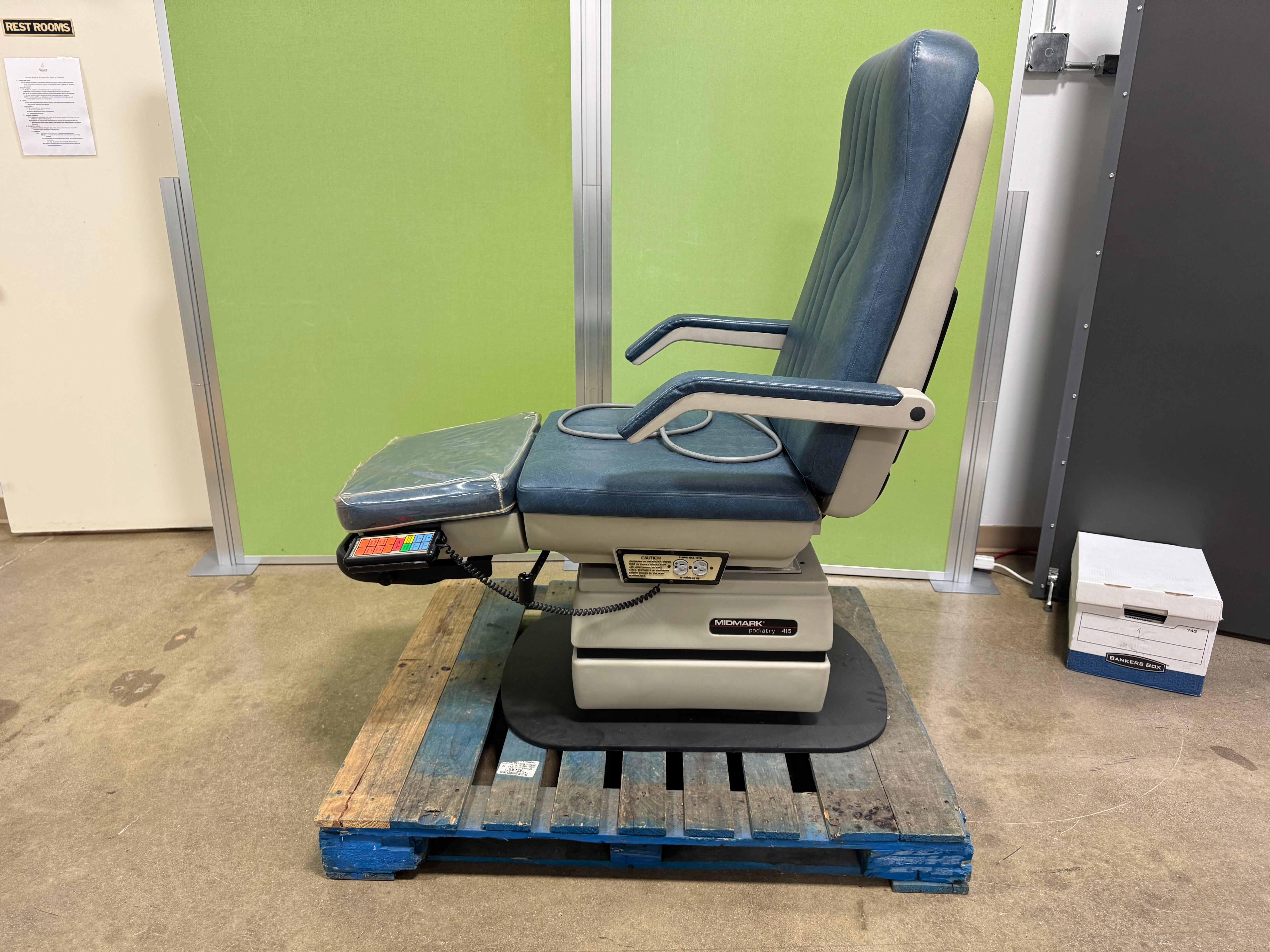 Midmark 416 Power Podiatry Examination Chair