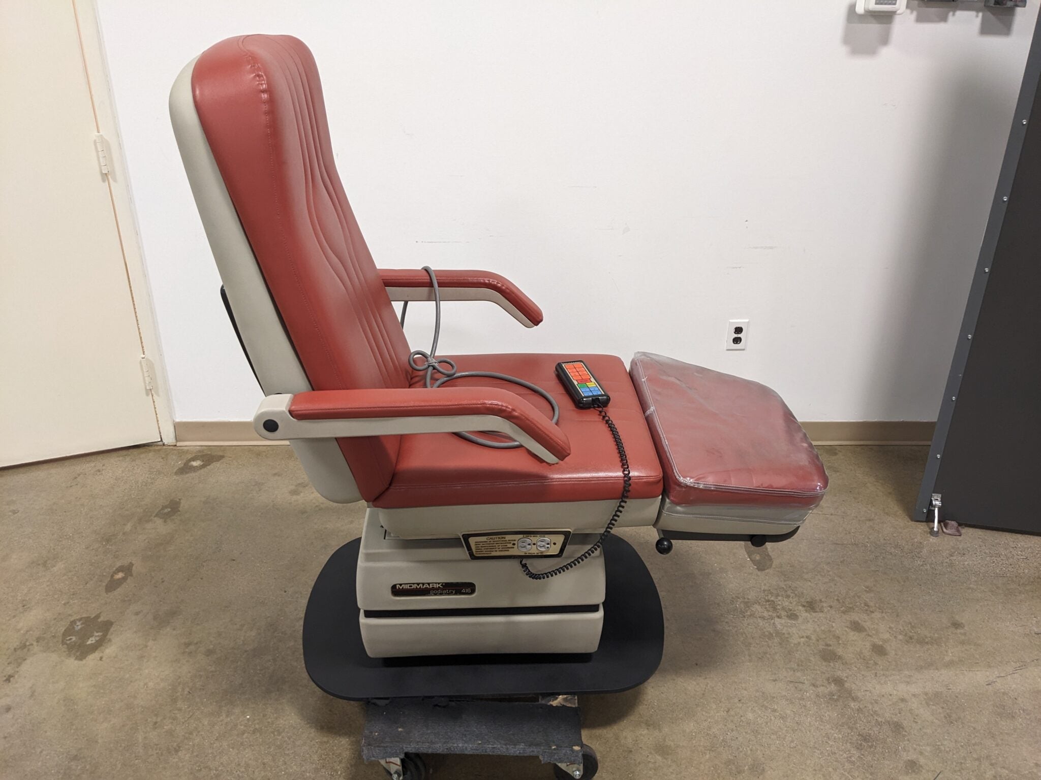 Midmark 416 Podiatry Chair