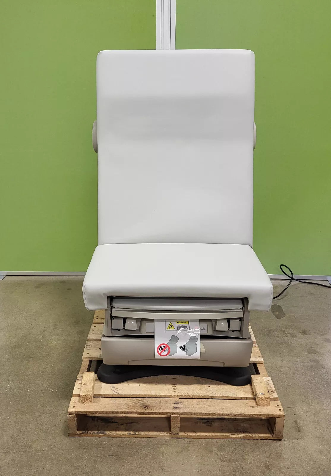 Midmark 625 Barrier-Free Examination Table