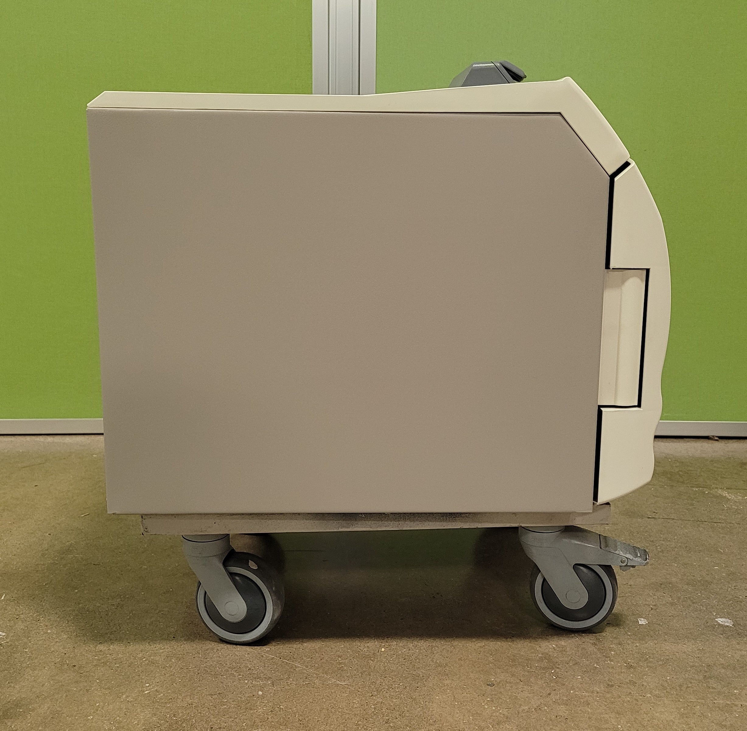 Midmark M11 Autoclave