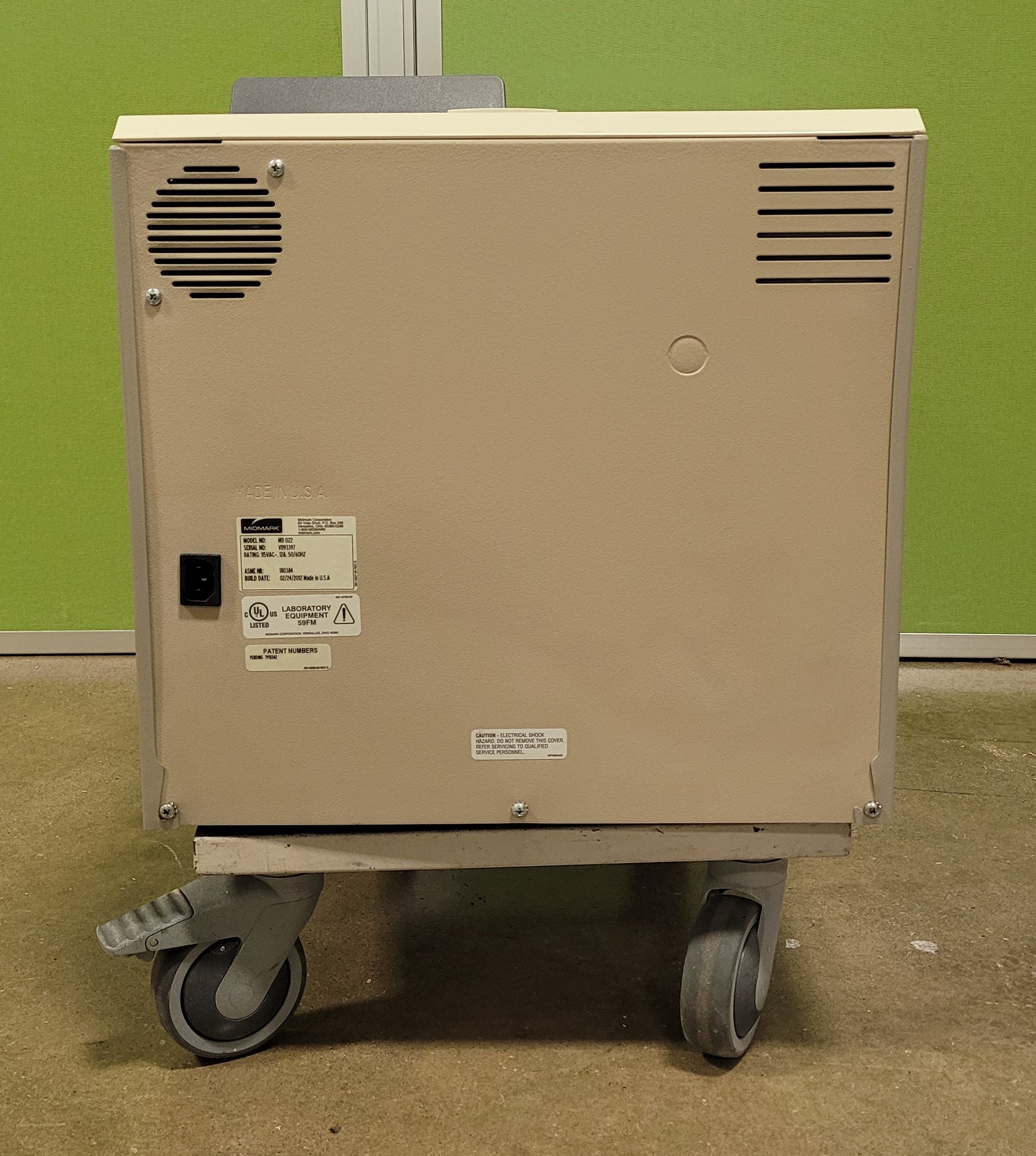 Midmark M11 Autoclave