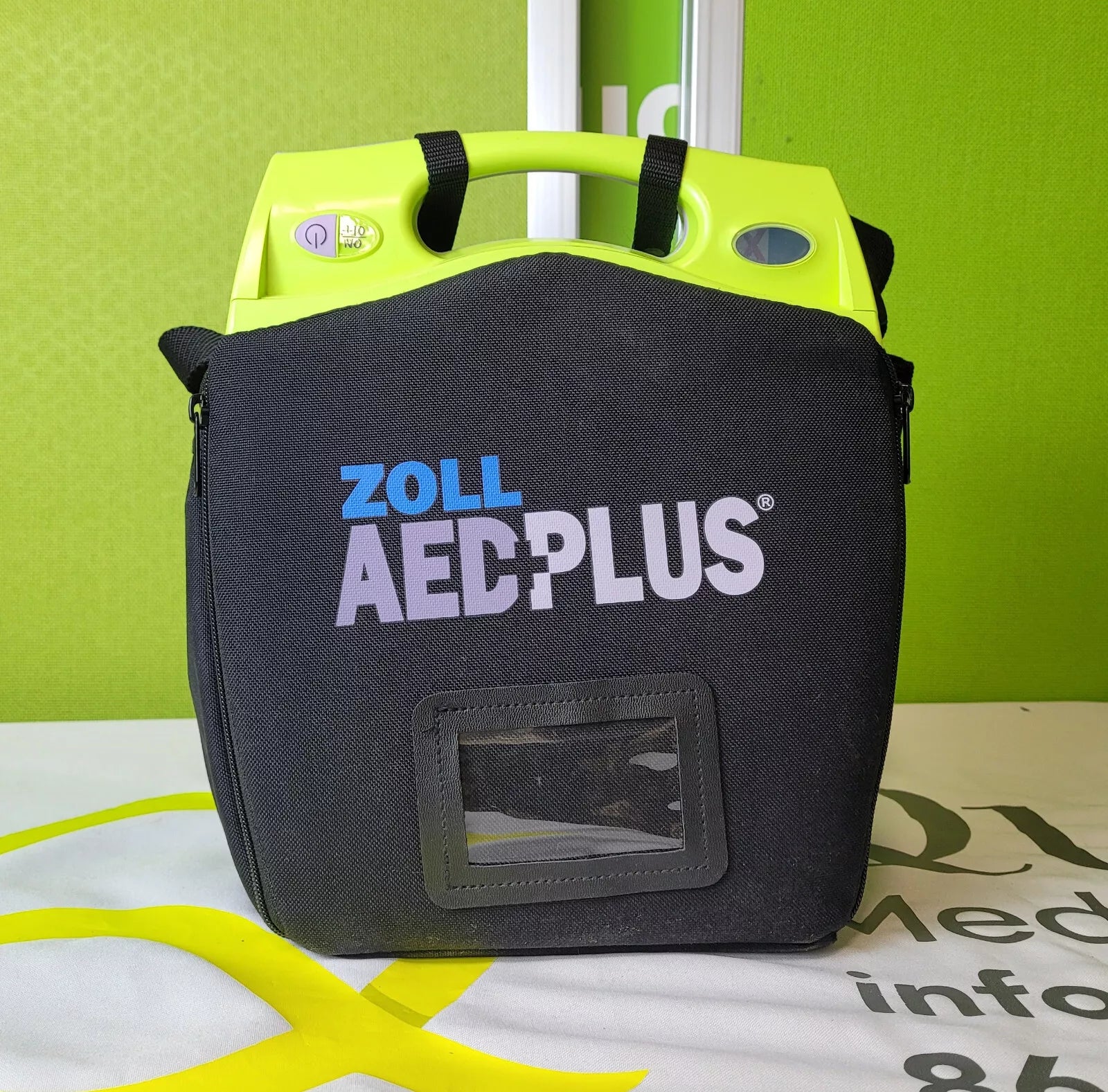 Zoll AED Plus Defibrillator