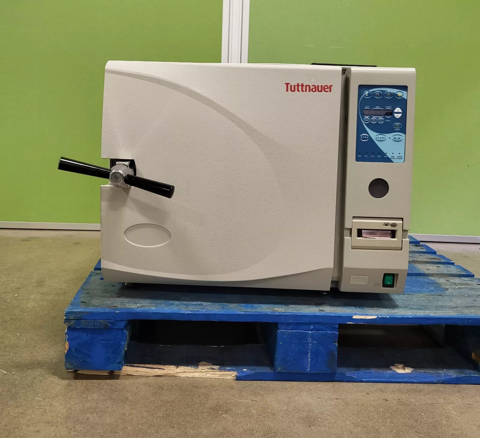 Tuttnauer 3870EA Autoclave