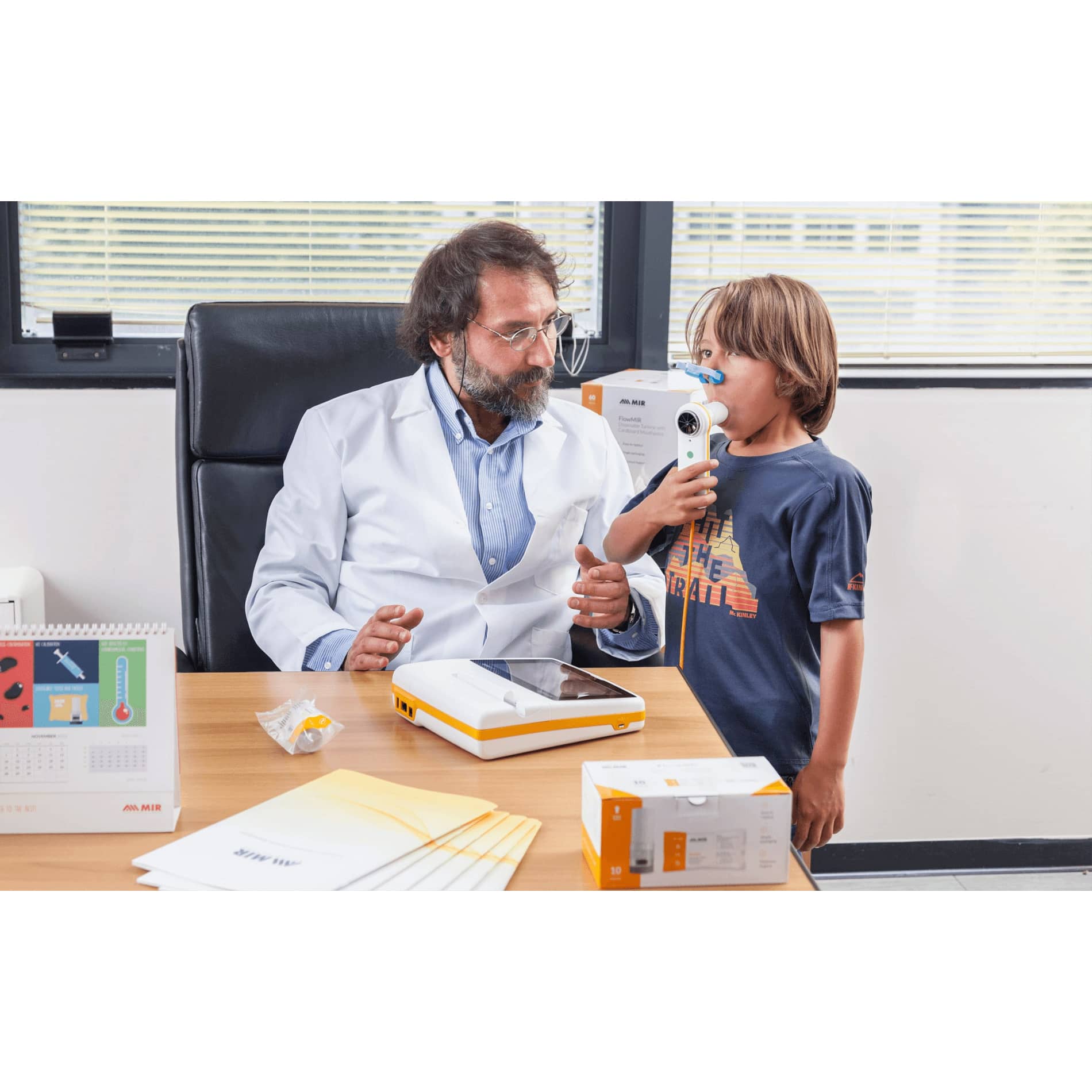 MIR  Spirolab Spirometer Desktop with 7" Screen | QuinceMedical.com