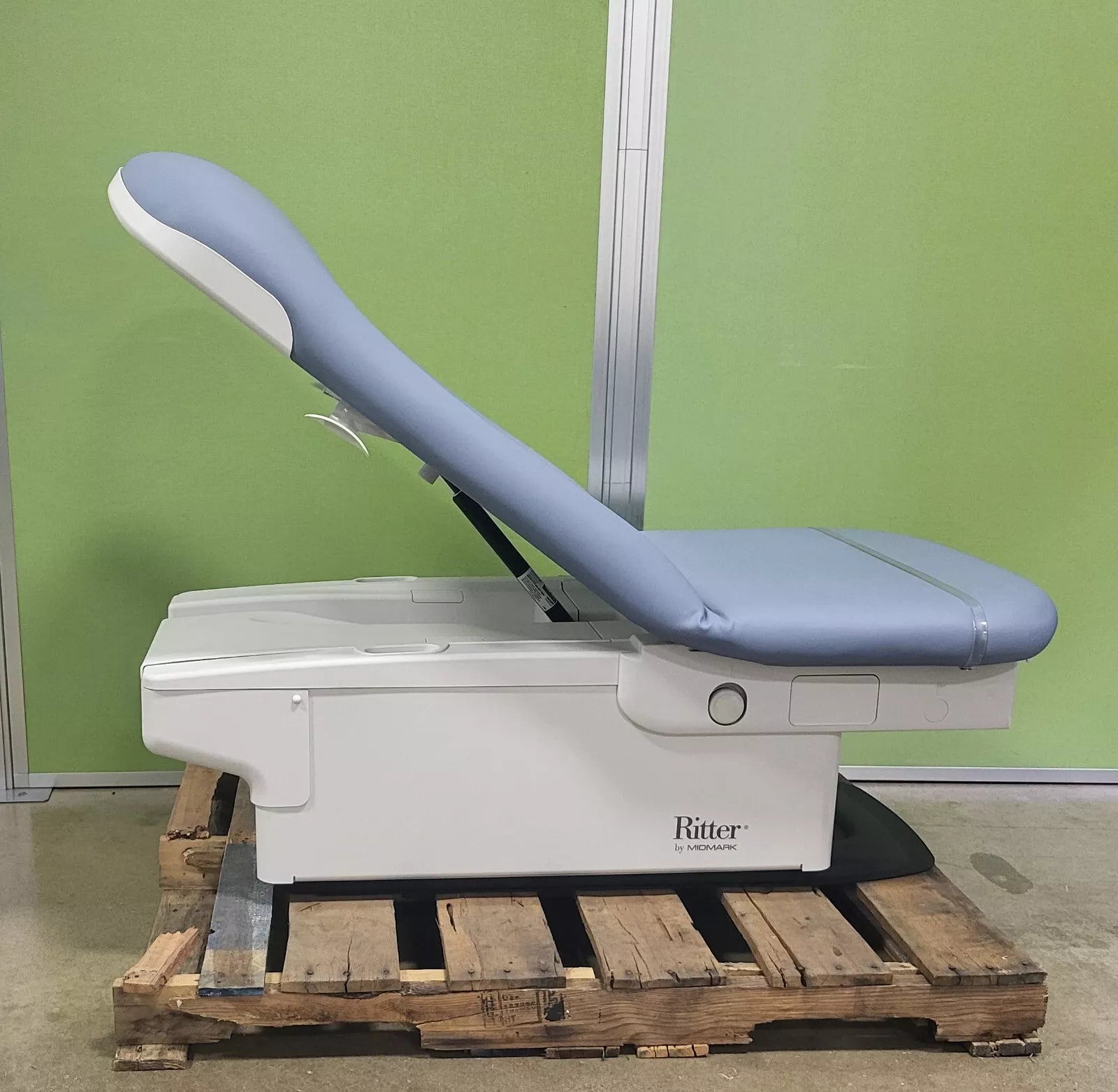 Ritter 224 Barrier-Free Examination Chair