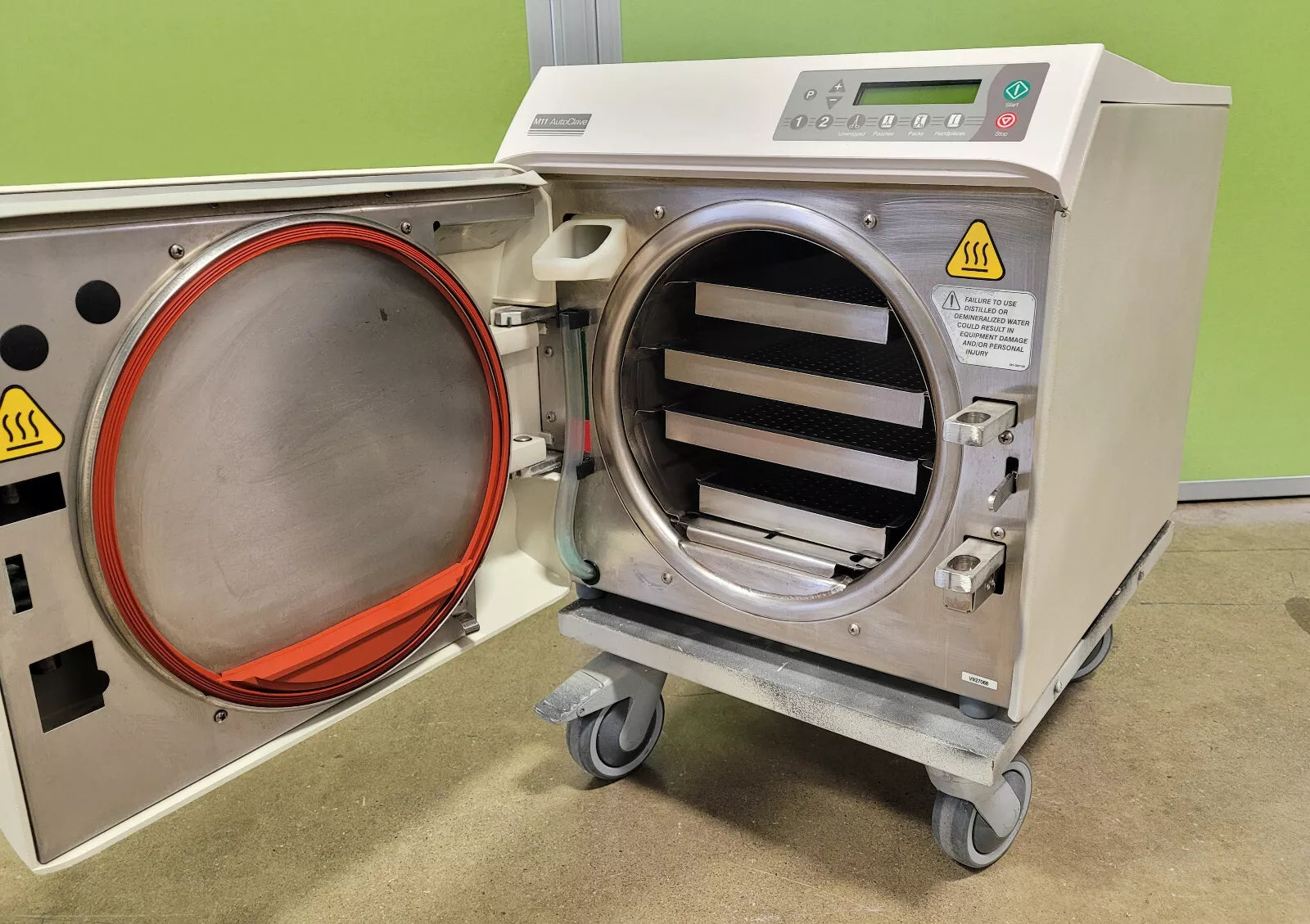 Midmark M11 Autoclave