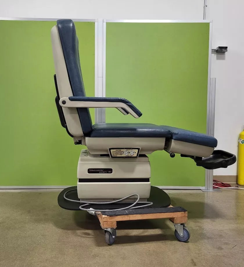 Midmark 417 Podiatry Chair