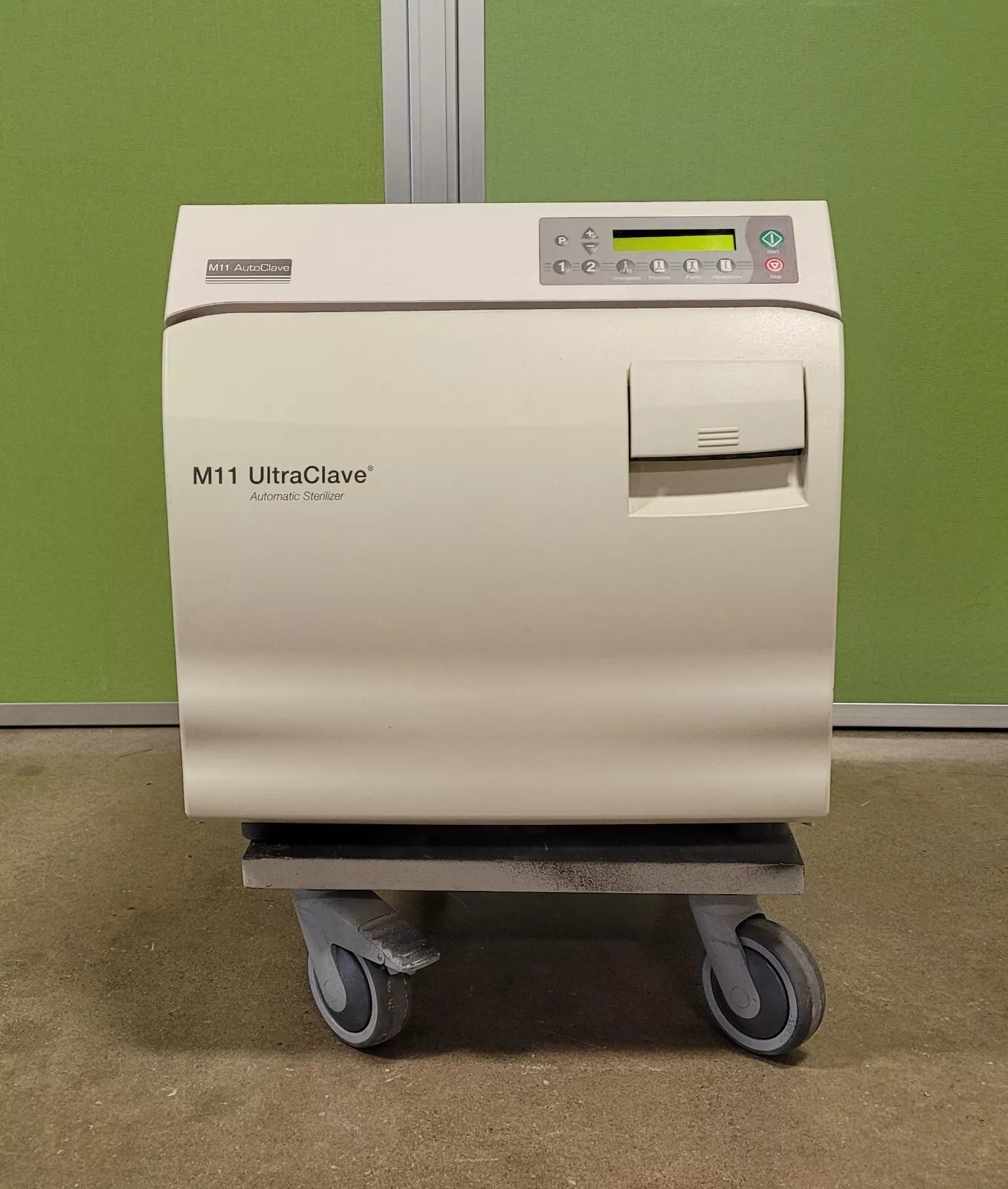 Midmark M11 Autoclave