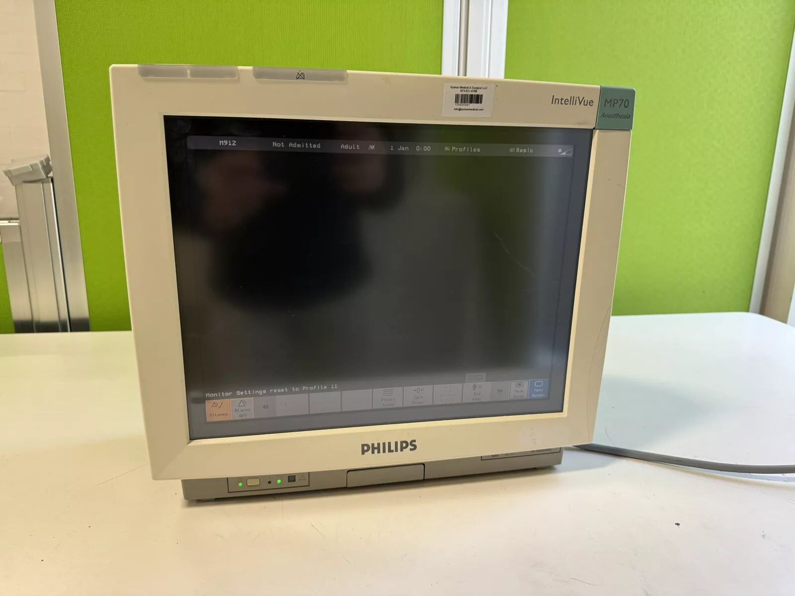 Philips IntelliVue MP70 Patient Monitor