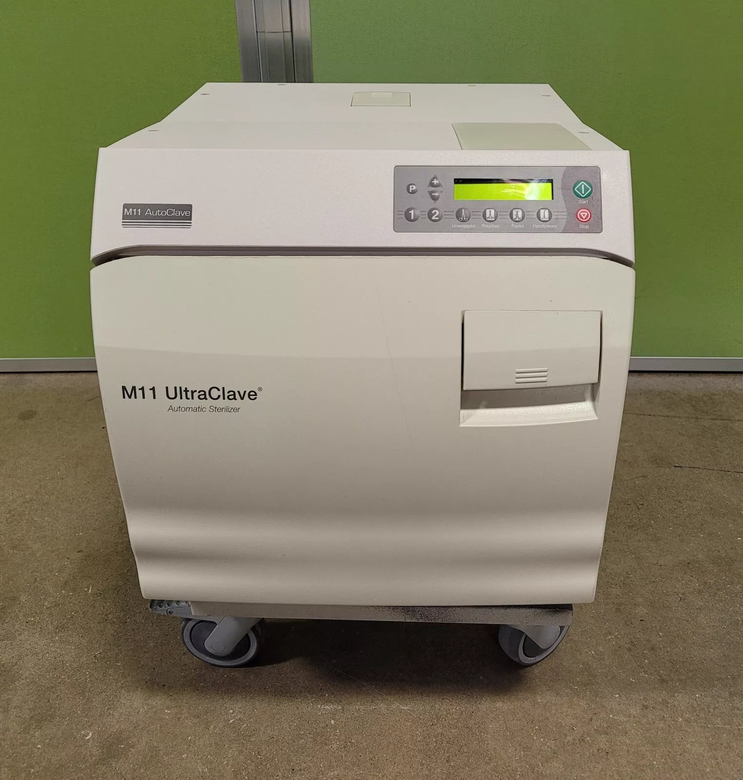 Midmark M11 Autoclave