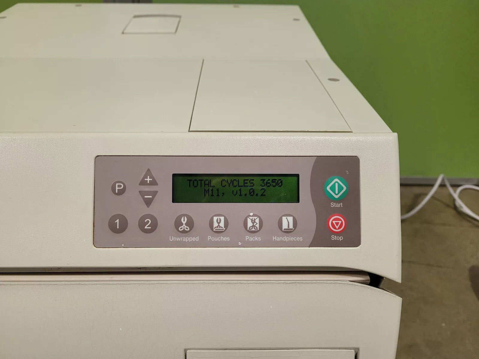 Midmark M11 Autoclave